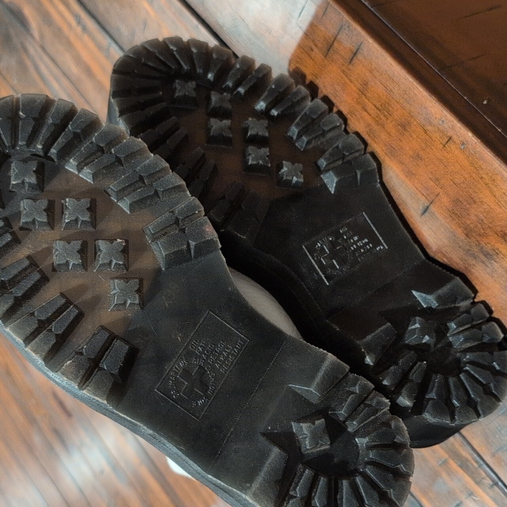 Dr. Martens Sinclair Platform Boot Zipper - Picture 11 of 13